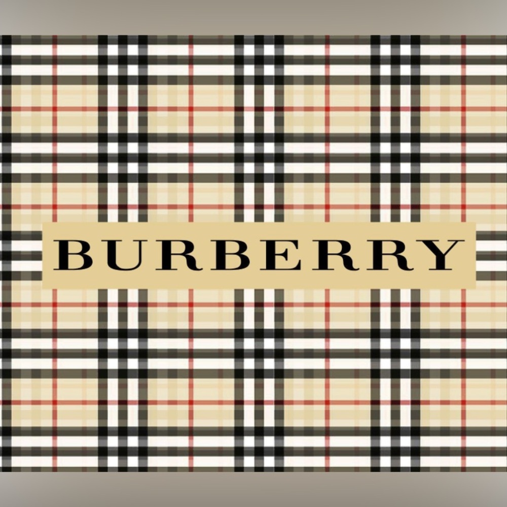 Everything BURBERRY !! 🩷🩷
